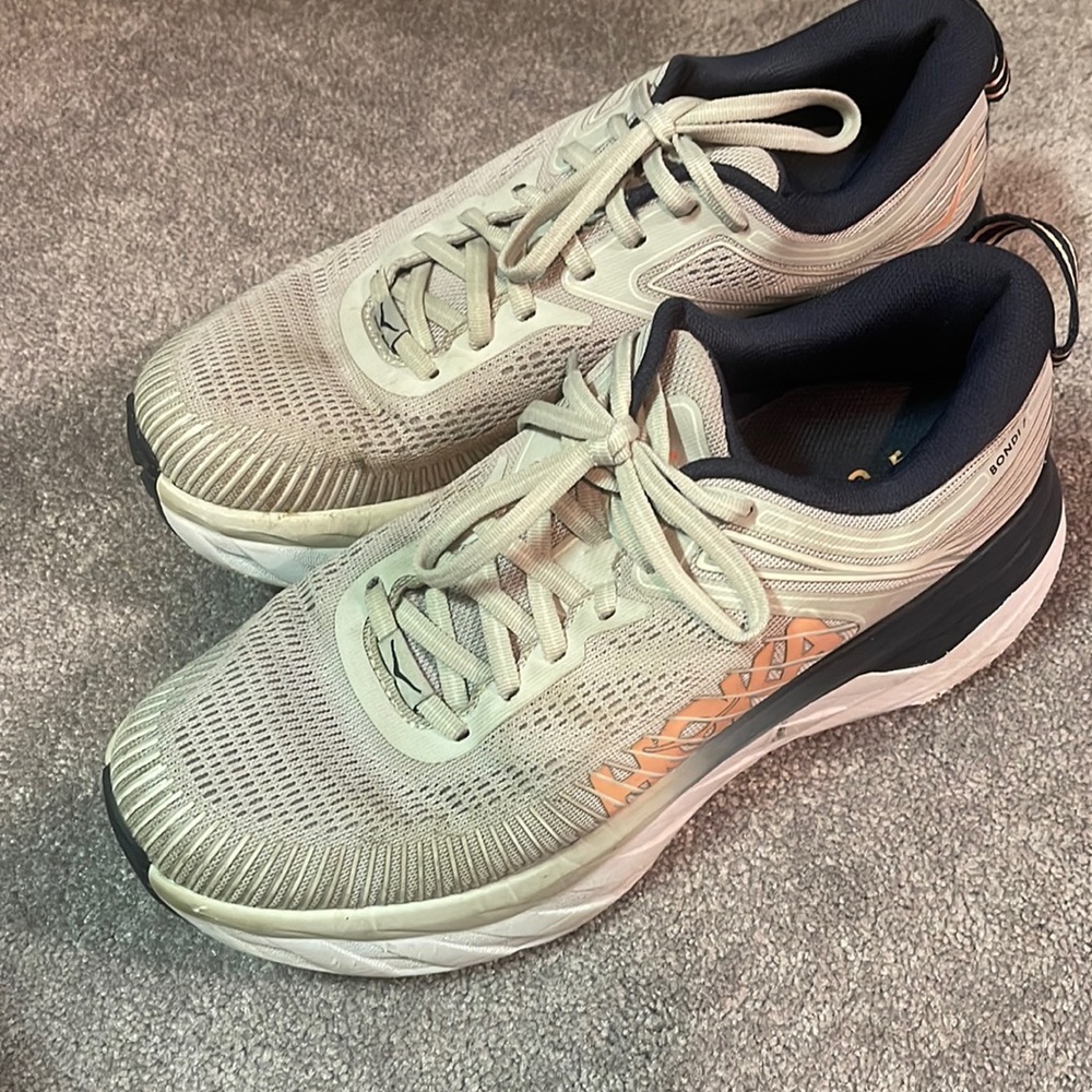 Hoka Bondi 7 women’s 8.5
